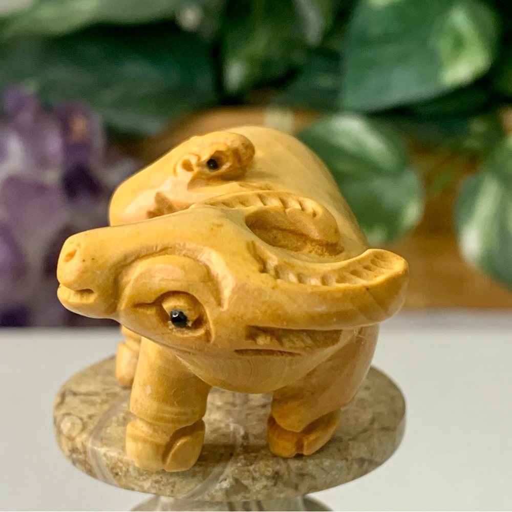 Ox Water Buffalo Netsuke Figurine Hand Carved Boxwood Wooden Animal Carving 2.8" - Picture 5 of 14